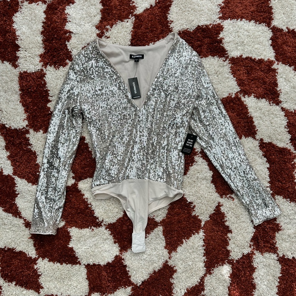 Size M, Express bodysuit